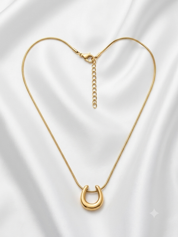 Classic Horseshoe Luck Pendant Necklace